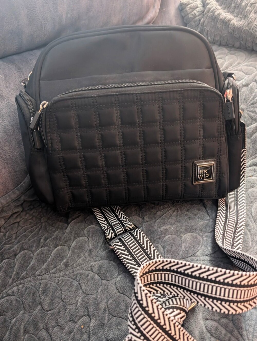 Ihkwip On-The-Go Crossbody in Black NWT!